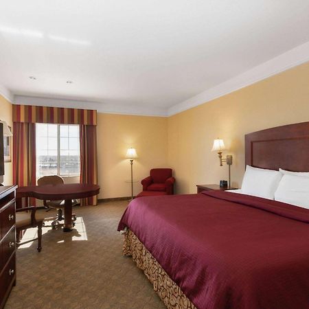 La Quinta By Wyndham Dodge City Ngoại thất bức ảnh
