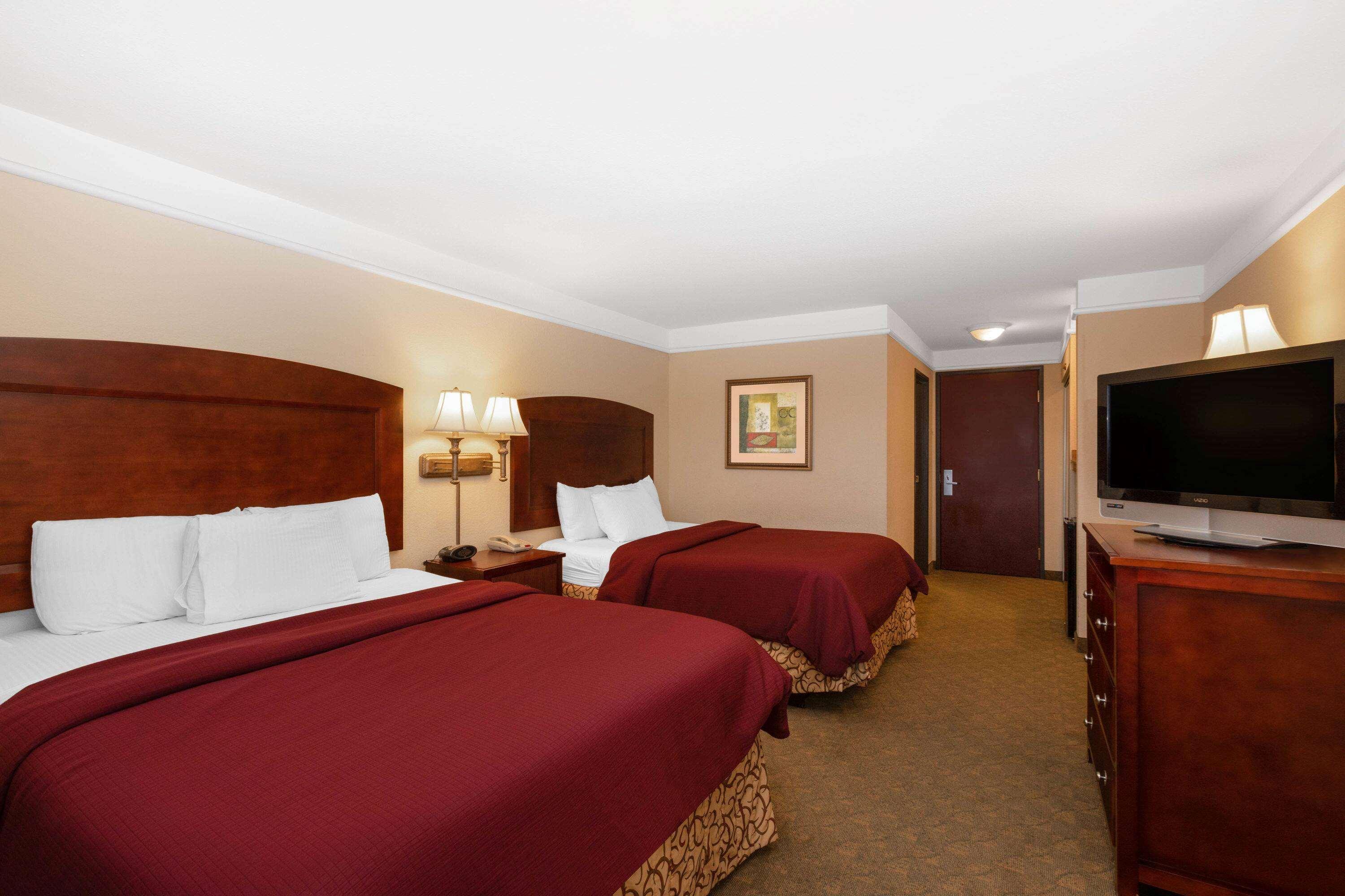 La Quinta By Wyndham Dodge City Ngoại thất bức ảnh